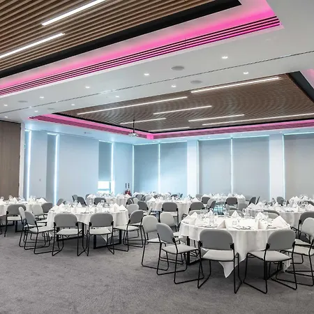 Birmingham Airport - Nec By Ihg 4* Bickenhill